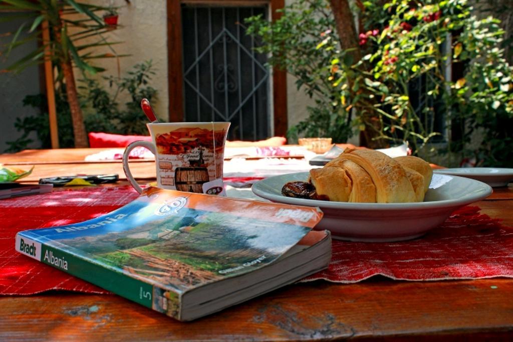 The Wanderers Hostel Shkoder Ngoại thất bức ảnh